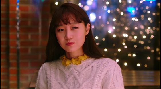 Kdramalive image of Kong Hyo-jin in "Crazy Romance" (2019). 