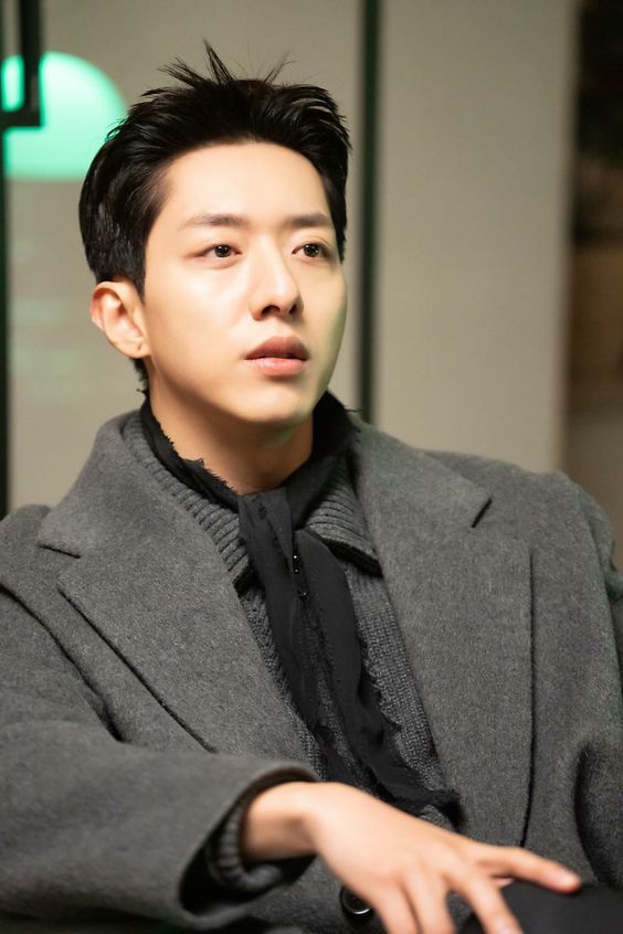 kdramalive image of Lee Jung-shin