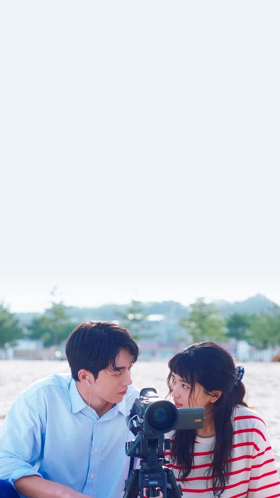 Kdramalive image of Kim Tae-ri and Nam Joo-hyuk in "Twenty-Five, Twenty-One"