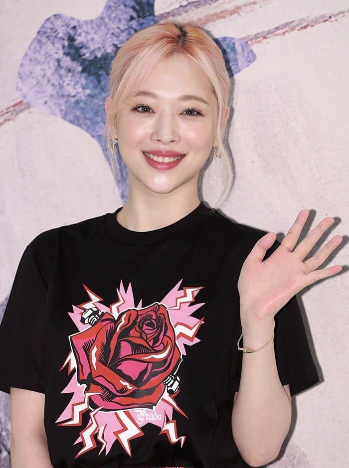 kdramalive Image of Sulli