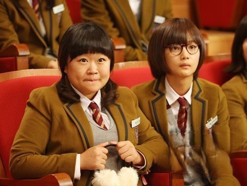 kdramalive image of 'Playful Kiss'