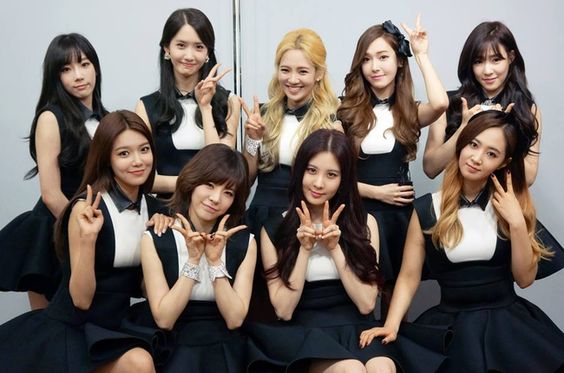 Kdramalive Image of Girls' Generation.