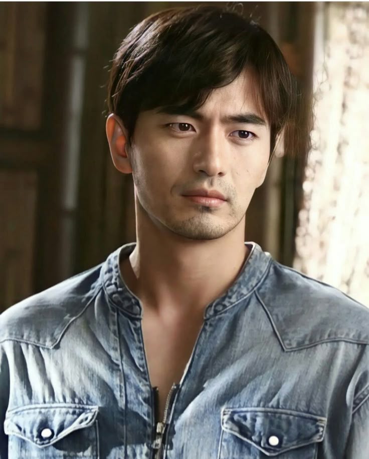 Kdramalive Image of Lee Jin-wook.